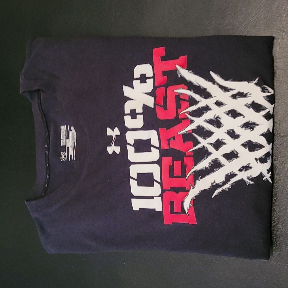 Under armour shirt